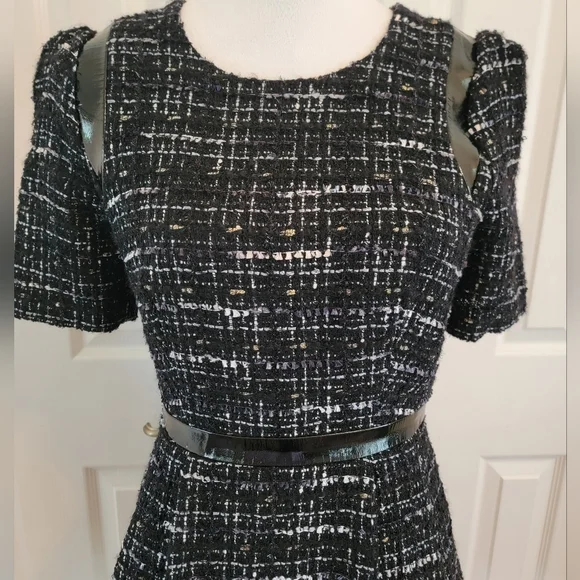 EUC Milly Tweed Romper With Patent Leather/Gold Zipper Details Size 4 - Picture 5 of 12